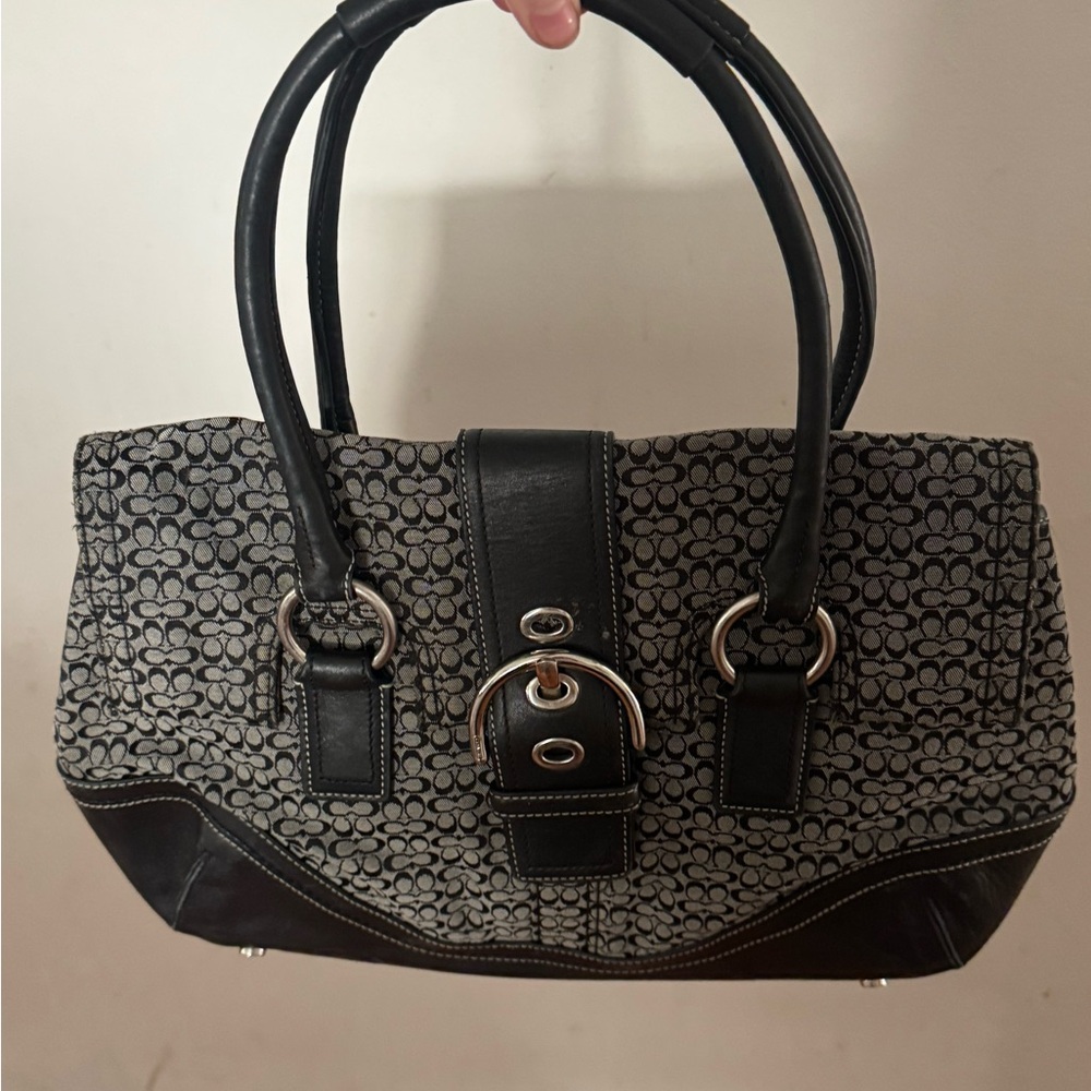 Coach SOHO vintage Black and Gray Patterned Shoulder Bag